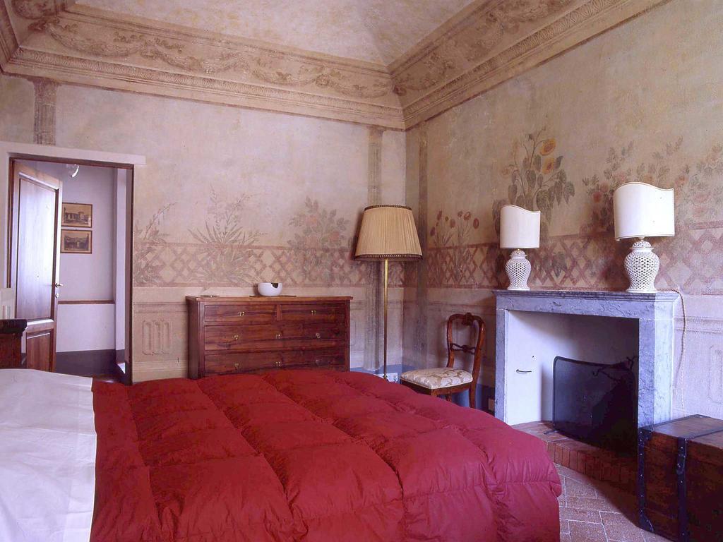 Antica Casa le Rondini Bed & Breakfast Борго а Буджано Екстериор снимка