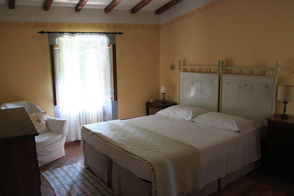 Antica Casa le Rondini Bed & Breakfast Борго а Буджано Екстериор снимка