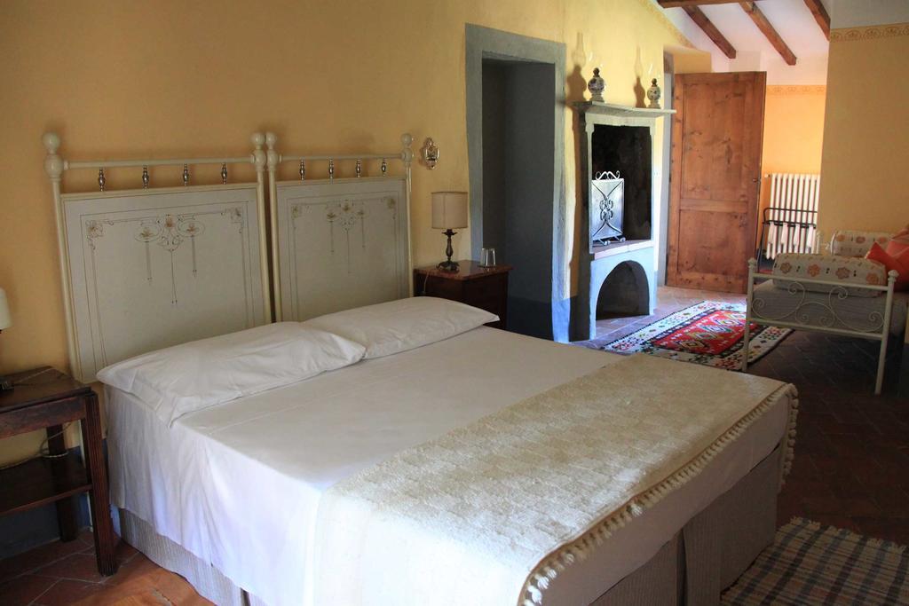 Antica Casa le Rondini Bed & Breakfast Борго а Буджано Екстериор снимка