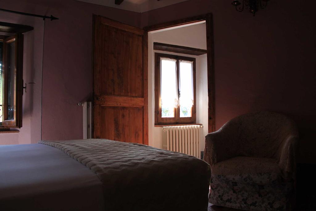 Antica Casa le Rondini Bed & Breakfast Борго а Буджано Екстериор снимка