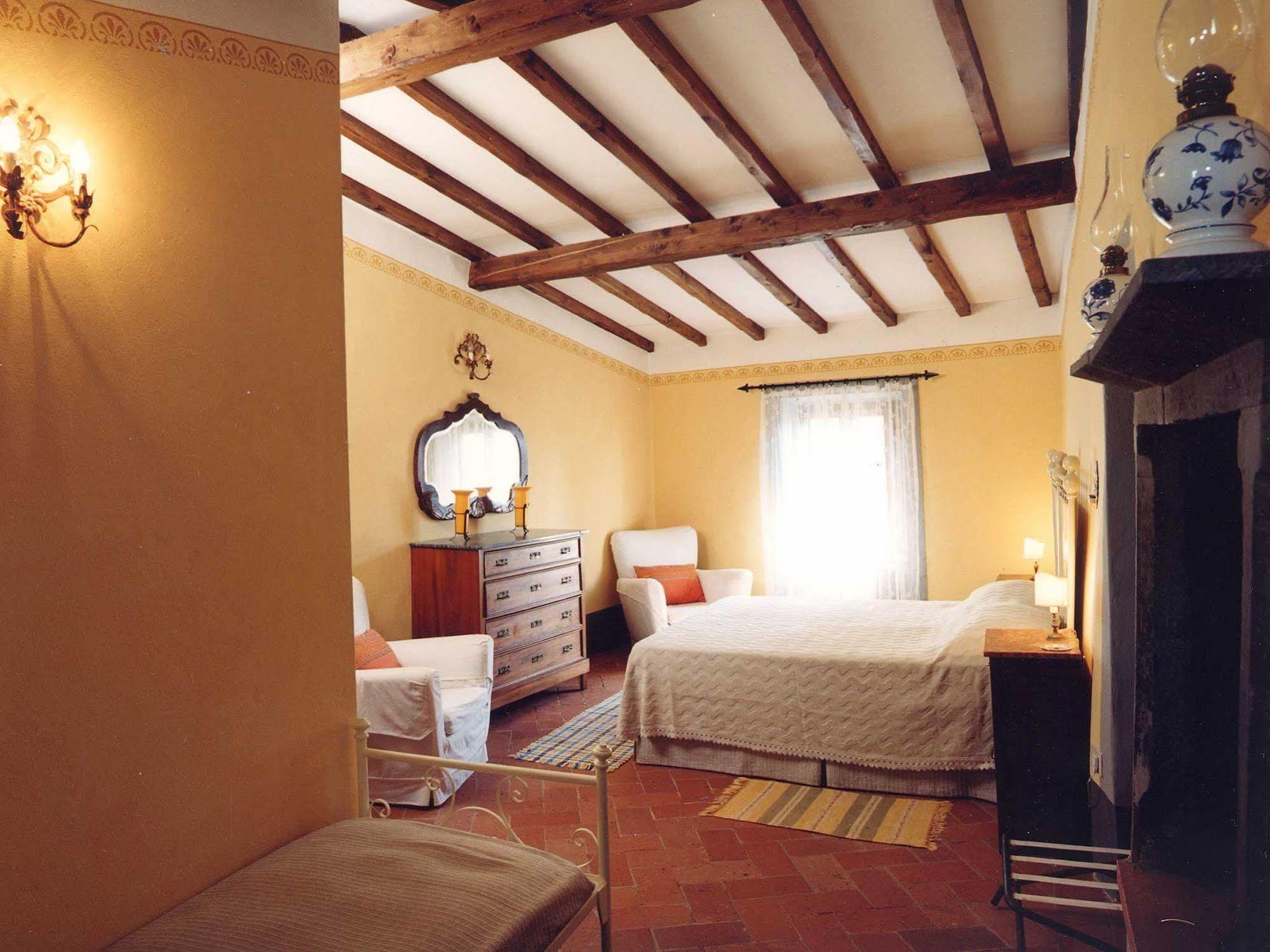 Antica Casa le Rondini Bed & Breakfast Борго а Буджано Екстериор снимка